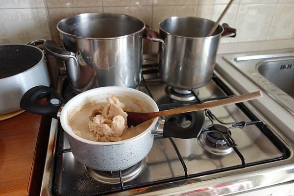 Bild vom Kochen von Birnengericht Stockfoto