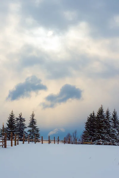 Año Nuevo Nieve Las Montañas Hermosas Vistas Las Montañas Los — Foto de Stock