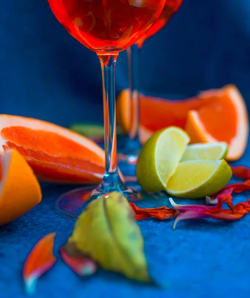 Aperol Cocktail Lots Fruits Lots Champagne Great Taste Beautiful View — Stock Photo, Image
