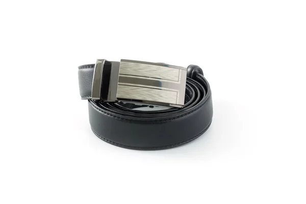 Cintura in pelle nera isolata su sfondo bianco — Foto Stock