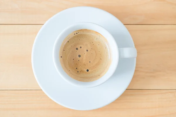 Copa de café caliente en la mesa de madera — Foto de Stock