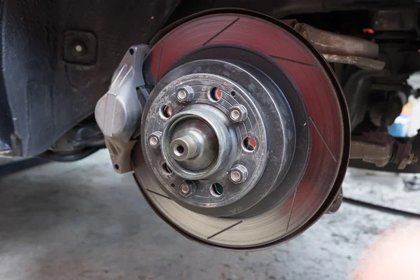 Disk break and detail of the wheel hub — Stock Photo, Image