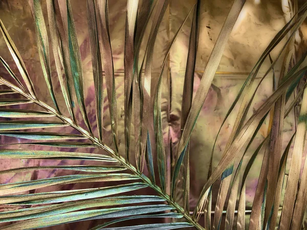 Prachtig Exotisch Geschilderd Goud Turquoise Palmbladeren Een Glanzende Goud Roze — Stockfoto