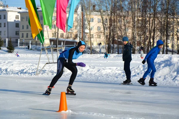 Rusya Volgodonsk Ocak 2015 Buzda Paten Sürmek Için Antrenman — Stok fotoğraf