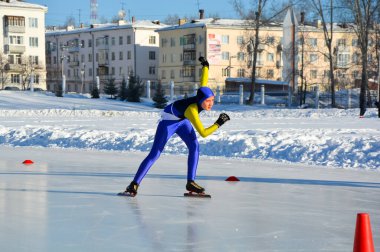 Rusya, Volgodonsk - 18 Ocak 2015: Buzda paten sürmek için antrenman.