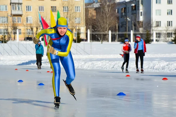 Russia Volgodonsk January 2015 Skating Training Riding Skates Ice — Stock Photo, Image