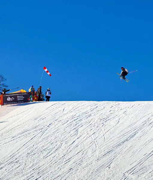 Rusya Volgodonsk Ocak 2015 Skiingtraining Binmek Kayaklar Kış Spor — Stok fotoğraf