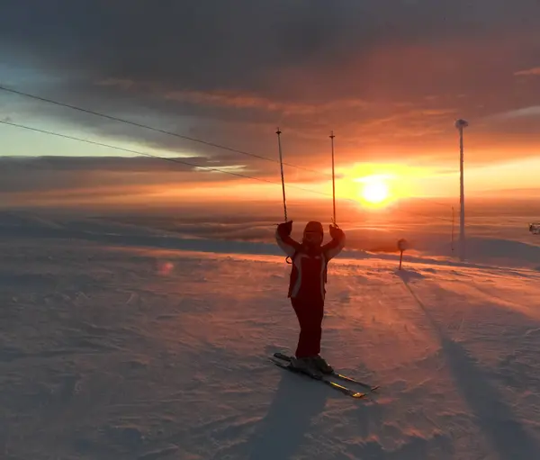 Rosja Volgodonsk Stycznia 2015 Skiingtraining Jeździć Narty Sporty Zimowe — Zdjęcie stockowe