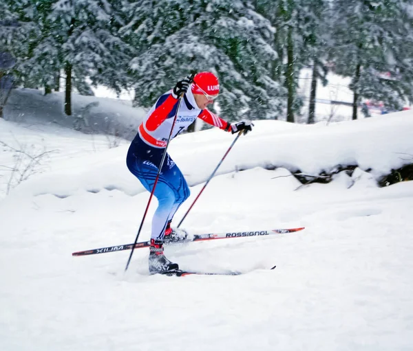 Rússia Volgodonsk Janeiro 2015 Esqui Passeio Treinamento Esquis Esporte Inverno — Fotografia de Stock