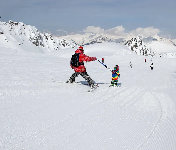 Russia Volgodonsk January 2015 Skiingtraining Ride Skis Winter Sport — Stock Photo, Image