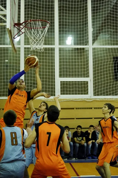 Rusland Volgodonsk Juni 2015 Kinderen Worden Getraind Basketbal Spelen — Stockfoto