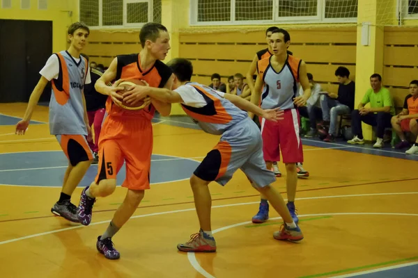 Rusya Volgodonsk Haziran 2015 Çocuklar Basketbol Oynamak Için Eğitildiler — Stok fotoğraf