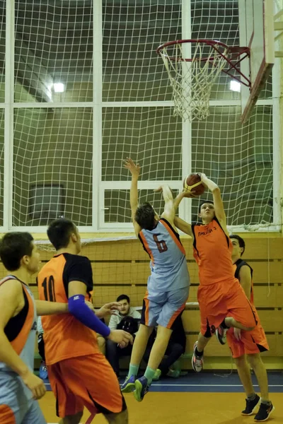 Rusya Volgodonsk Haziran 2015 Çocuklar Basketbol Oynamak Için Eğitildiler — Stok fotoğraf