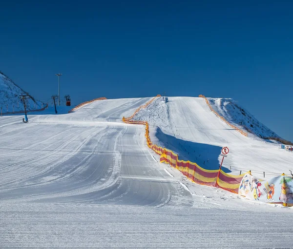 Skifahren Trainingsfahrt Auf Skiern Winter Sport — Stockfoto