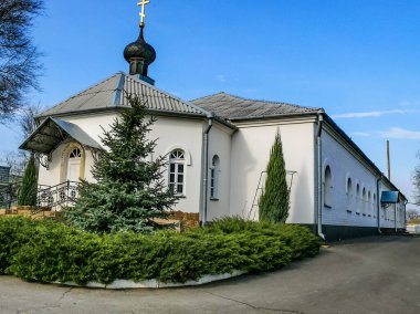 Kutsal Varsayım Manastırı. Kutsal Koğuş Manastırı. Manastırın ve yakınındaki bölgenin görünüşü..