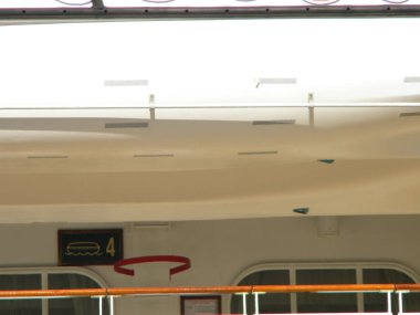 New Orleans, ABD - 23 Haziran 2011: Azamara Quest, limanda turist gemisi. Büyük turizm gemisi