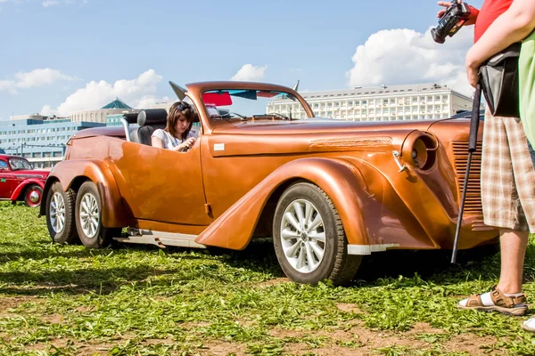 Москва Россия Июня 2016 Года Выставка Раритетных Старинных Автомобилей Эксклюзивные — стоковое фото