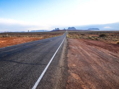 Antik kayaların manzarası. Arizona Anıt Vadisi