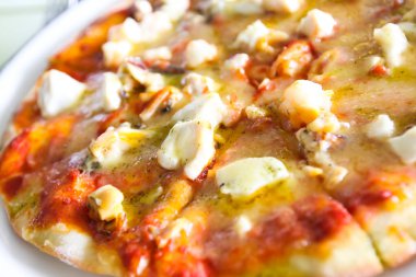 Lezzetli pizza. Restoran menü. Restoranlarda vermek yemekleri