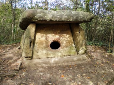 Dolmen. bir tarihi dini yapılar/Mimariler Kafkasya'da.