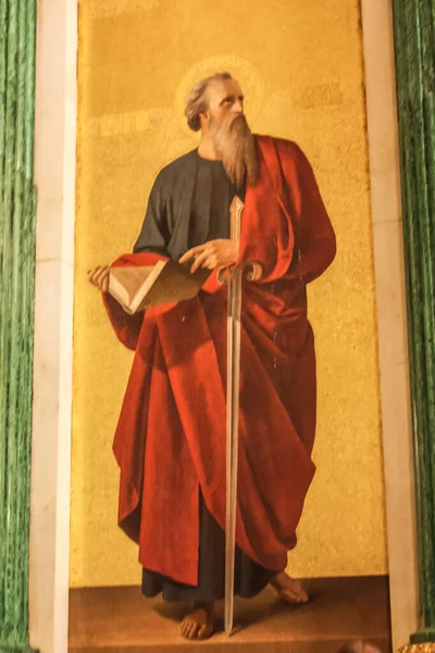 Saint-Petersburg, Rusya - 12 Ağustos 2016: St Pererburge şehri. Saraylar ve mimari. İç mekan ve resimler tarihi binaların içinde. Resimler ve sanat eserleri müzede. Heykeller ve sanat.