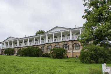 Saint-Petersburg, Rusya - 12 Ağustos 2016: St. Pererburge şehri. Şehrin sarayları ve mimarisi. Şehrin tarihi binaları.