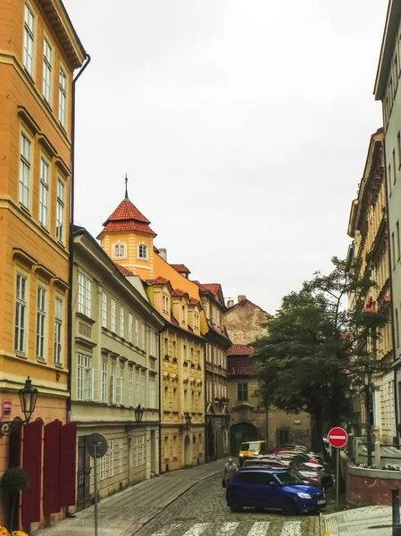 Prága Csehország 2016 Augusztus Séta Prága Utcáin Nevezetességein Történelmi Épületek — Stock Fotó