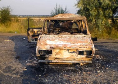 Kharkov, Ukrayna - 14 Haziran 2010: Araba kazasının sonuçları, kaza yapmış bir araba. Trafik kazası.