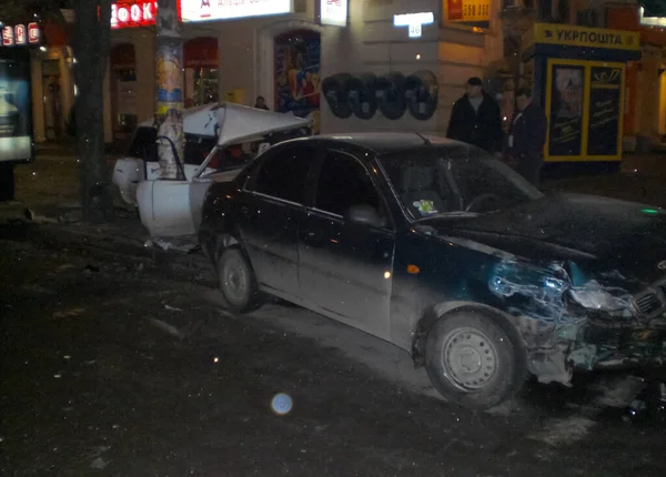 Charków Ukraina Czerwca 2010 Konsekwencje Wypadku Samochodowego Rozbitego Samochodu Wypadek — Zdjęcie stockowe