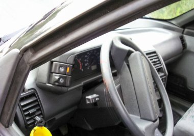 Kharkov, Ukrayna - 17 Haziran 2009: Araba kazasının sonuçları, kaza yapmış bir araba. Trafik kazası.