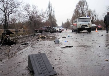 Kharkov, Ukrayna - 17 Haziran 2009: Araba kazasının sonuçları, kaza yapmış bir araba. Trafik kazası.