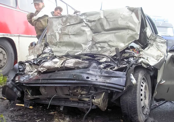 Charkow Ukraine Juni 2009 Folgen Eines Autounfalls Ein Autowrack Verkehrsunfall — Stockfoto