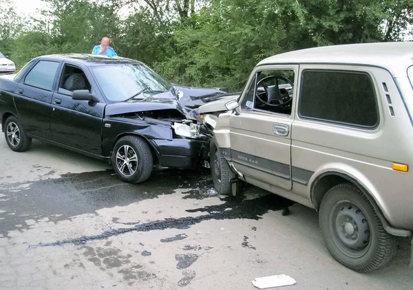 Kharkov Ucrânia Junho 2009 Consequências Acidente Carro Carro Destruído Acidente — Fotografia de Stock