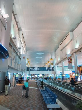 Dubai Havaalanı, BAE - 11 Haziran 2010: Dubai Yolcu Havalimanı Birleşik Arap Emirlikleri, Havaalanı İçişleri.