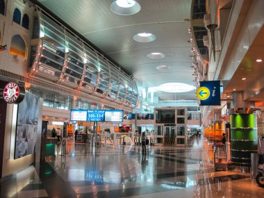 Dubai Havaalanı, BAE - 11 Haziran 2010: Dubai Yolcu Havalimanı Birleşik Arap Emirlikleri, Havaalanı İçişleri.