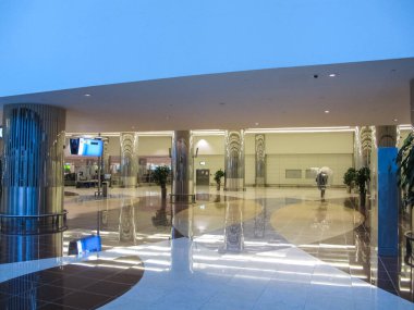 Dubai Havaalanı, BAE - 11 Haziran 2010: Dubai Yolcu Havalimanı Birleşik Arap Emirlikleri, Havaalanı İçişleri.