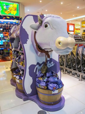 Dubai Havaalanı, BAE - 11 Haziran 2010: Dubai Yolcu Havalimanı Birleşik Arap Emirlikleri, Havaalanı İçişleri.