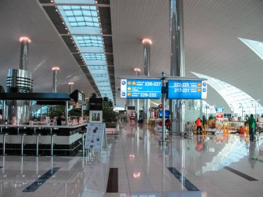 Dubai Havaalanı, BAE - 11 Haziran 2010: Dubai Yolcu Havalimanı Birleşik Arap Emirlikleri, Havaalanı İçişleri.