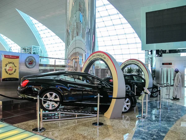 Dubai Airport Uae June 2010 Dubai Passenger Airport United Arab — Stock Photo, Image