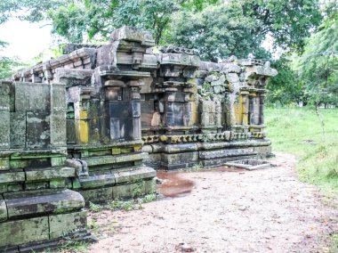 Polonnaruwa, Sri Lanka. Antik bir tapınağın kalıntıları, son derece gelişmiş eski bir medeniyetin izleri..
