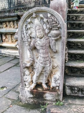 Polonnaruwa, Sri Lanka. Antik bir tapınağın kalıntıları, son derece gelişmiş eski bir medeniyetin izleri..