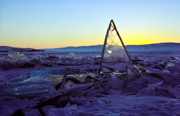 Gefrorene Eiszapfen Aus Süßwasser Des Baikalsees Winter Auf Dem Baikal — Stockfoto