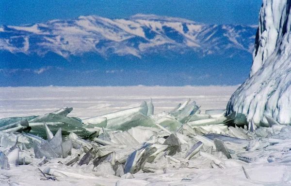 Zmrzlé Rampouchy Sladké Vody Jezera Bajkal Zima Bajkalu Led Sníh — Stock fotografie