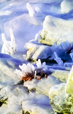 Baykal 'da kış, gölde buz ve kar. Baykal 'ın kışın güzelliği..