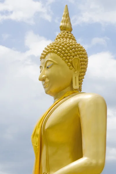 Sitzendes Buddha-Bild — Stockfoto