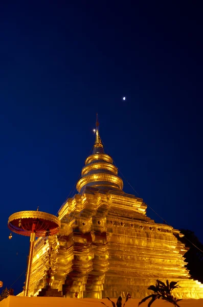 Sri jom tanga golden pagoda, gece — Stok fotoğraf