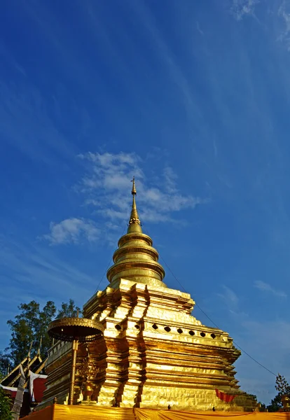 Sri jom stringi złota pagoda — Zdjęcie stockowe