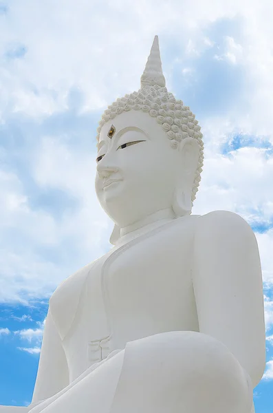 Weiß sitzendes Buddha-Bild — Stockfoto