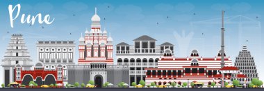 Pune manzarası renkli binalar ve mavi gökyüzü ile. 