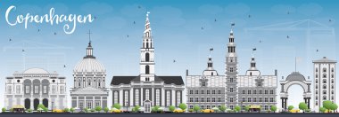 Gri Yerler ve Mavi Gökyüzü ile Kopenhag Skyline. 